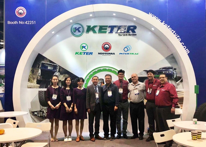 KETER TEAM IN 2018 SEMA SHOW